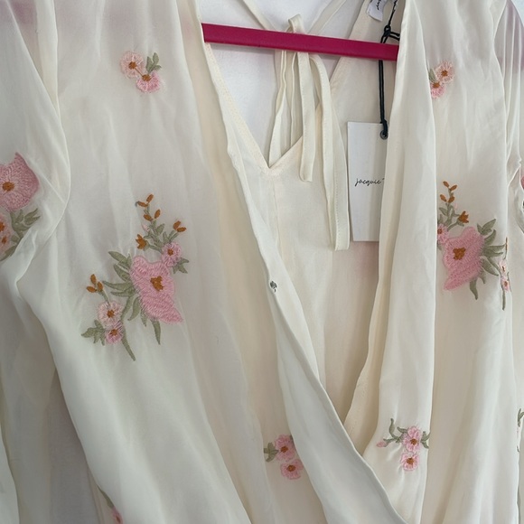 Jacquie the Label- Cream White, Floral Romper - Picture 3 of 3